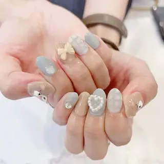 ネイル MoonNail ユリ🌸のネイルデザイン