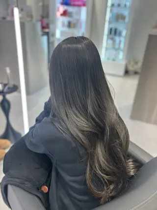 ロング カラー 心斎橋／艶カラー /髪質改善/恋のヘアスタイル