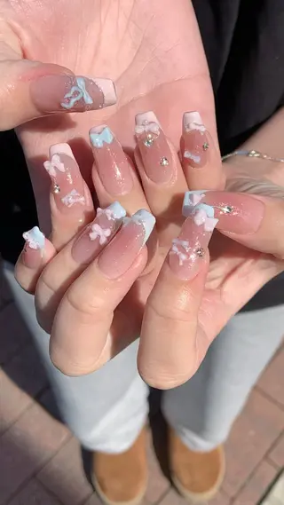 ネイル ＼近畿大学／近く🦢 Swanのネイルデザイン