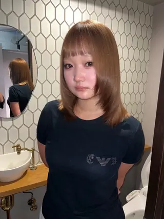 カラー Elilume MIYUのヘアスタイル