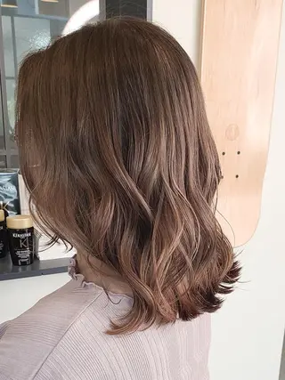 ミディアム カラー ブリーチカラー🌈 嘉名 真樹のヘアスタイル
