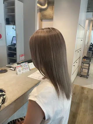 カラー まとい  ︎︎のヘアスタイル