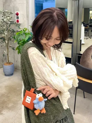 ミディアム 【ブリーチ1回】 薬剤ヲタクひろのヘアスタイル