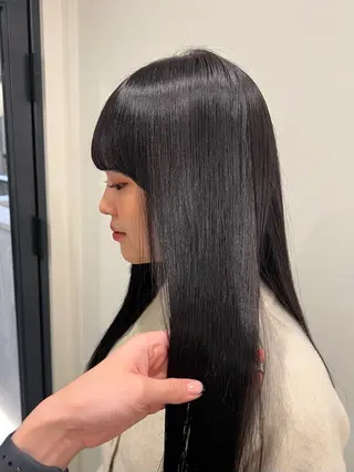 ロング カラー 内沼 恵留菜のヘアスタイル
