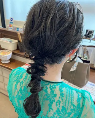 ミディアム ヘアアレンジ サソウ ユリエ🥥のヘアスタイル