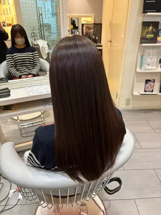 ロング オオカメ ユヅキのヘアスタイル