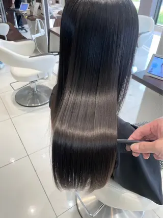 ロング カットモデル エクステ亀田麻央のヘアスタイル