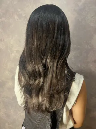 ロング Mika Haraguchiのヘアスタイル