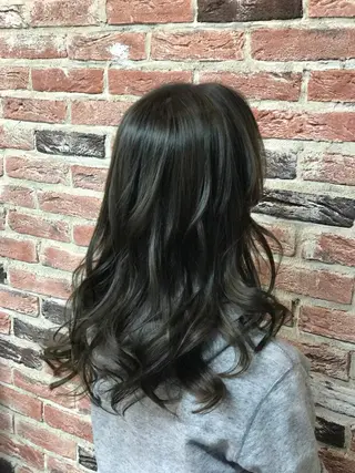 セミロング カラー 市村 正義のヘアスタイル