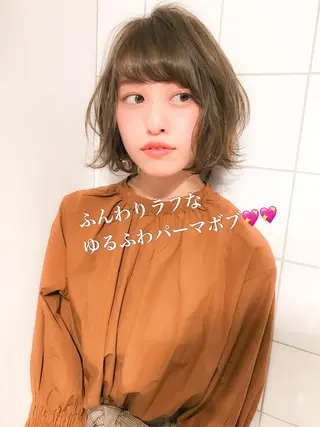 ショート カラー パーマ 大人かわいい💍🤍 ボブ/ショートボブのヘアスタイル