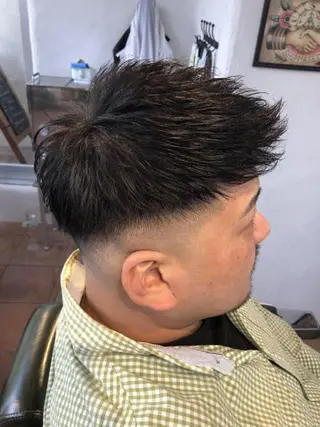 ショート メンズ 冨士川 英樹のヘアスタイル
