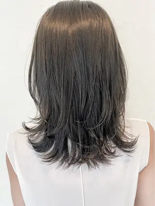 ミディアム カラー 伊藤 さやかのヘアスタイル