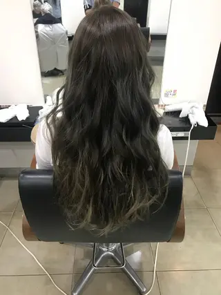 ロング カラー ヘアアレンジ 烏山 達也のヘアスタイル