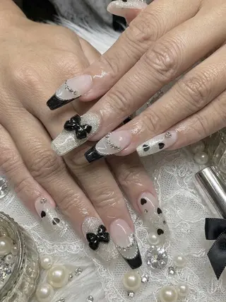 ネイル UNABOMBA (24時間営業)のネイルデザイン