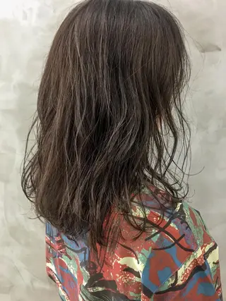 カラー モエ 代々木公園/神山町のヘアスタイル