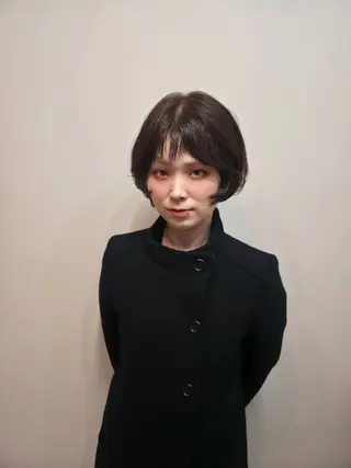 カラー ミディアム OMA　 カタギシのヘアスタイル
