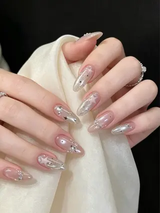 ネイル カク レイシンのネイルデザイン