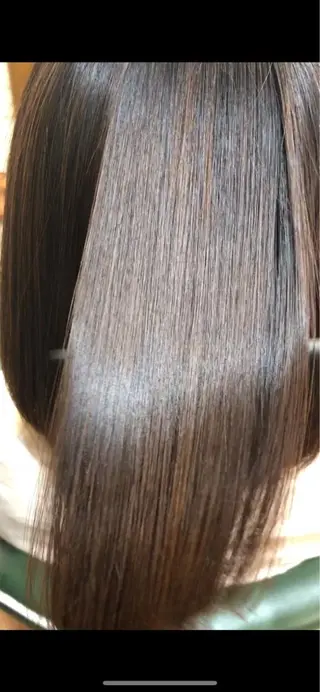 セミロング 髪質改善縮毛矯正なら ✨伊藤佳祐✨のヘアスタイル