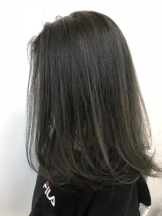 ミディアム カラー 東心斎橋☆豆柴 🐾倶楽部のヘアスタイル