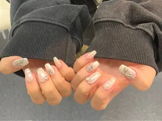 ネイル T.Lee Nail Lilyのネイルデザイン