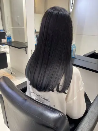 カラー ブリーチカラー 安田海音のヘアスタイル