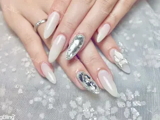 ネイル 🦋 Queenieのネイルデザイン