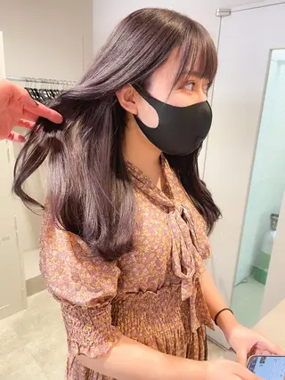 ロング カラー ハイトーン×レイヤー カットTAKUMIのヘアスタイル