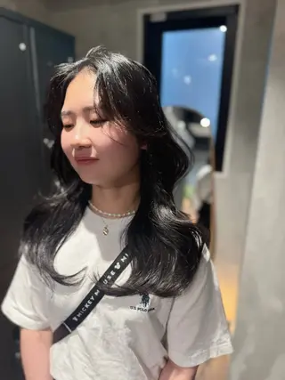 ロング 艶髪レイヤー AZUSAのヘアスタイル