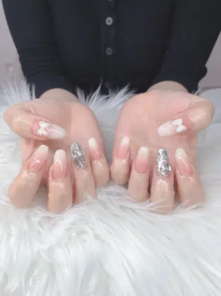 ネイル T.Lee Nail Lilyのネイルデザイン