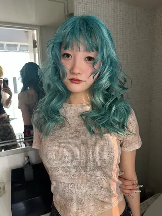 ロング カラー ヘアアレンジ MIYU/ケアブリ ーチカラー／デザインのヘアスタイル