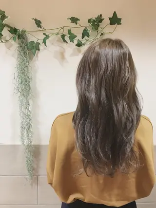 ロング カラー 🪐脱白髪染め 🪐松尾菜々美のヘアスタイル