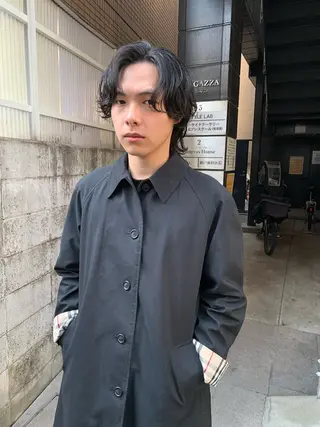 ミディアム パーマ メンズ 佐藤大翔🌐縮毛矯正 🌐メンズパーマのヘアスタイル