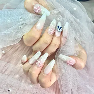 ネイル Jr.ネイリスト🤍 【Alissa】新栄のネイルデザイン