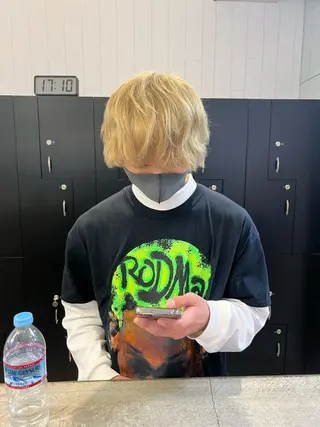 ショート カラー ⭐️DAIKI⭐️ ハイトーン/髪質改善のヘアスタイル