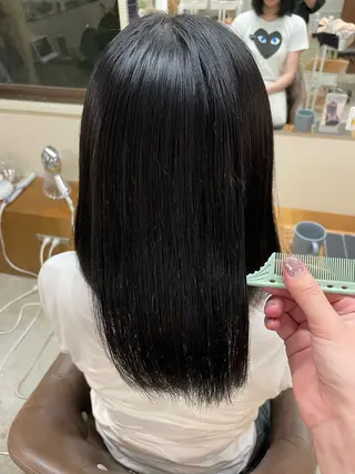 ミディアム 山下 悠月のヘアスタイル