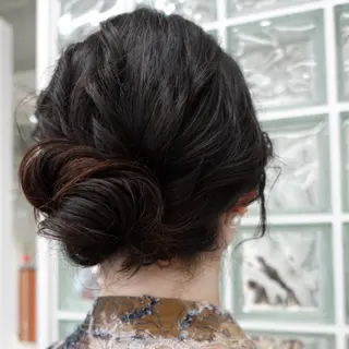 ミディアム ヘアアレンジ 🌐サトウ リョウ🌐のヘアスタイル