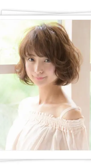 ミディアム パーマ 奥谷 美代子のヘアスタイル