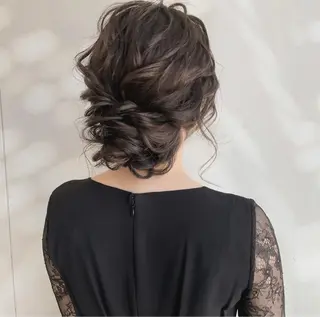 ミディアム ヘアメイク new meのヘアスタイル