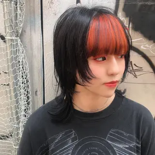 ミディアム カラー ホワイト&レイヤーカ ットエクステ長畠俊輔のヘアスタイル