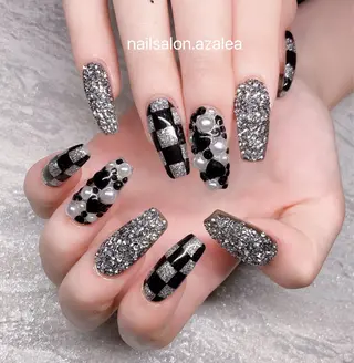 ネイル R inのネイルデザイン