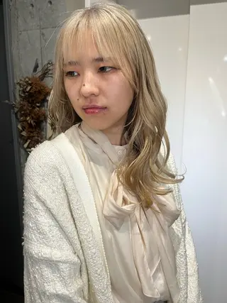 セミロング カラー 駅チカ【ali'i】 アリイ花崎友美☘のヘアスタイル