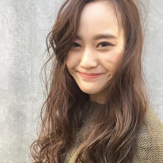 ロング カラー 池田 真由美のヘアスタイル