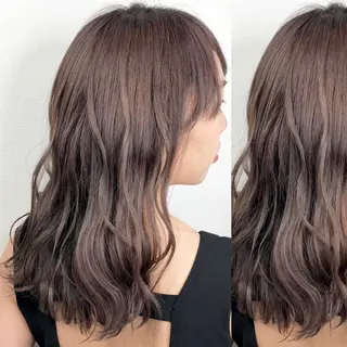 セミロング カラー JuNブリーチに 縮毛矯正するプロのヘアスタイル