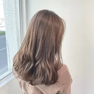 ロング ミルクティーベージュ 🤍Yumeのヘアスタイル