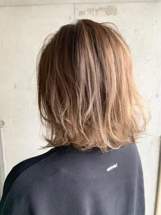 ミディアム カラー layer cut 前田ヒロコのヘアスタイル