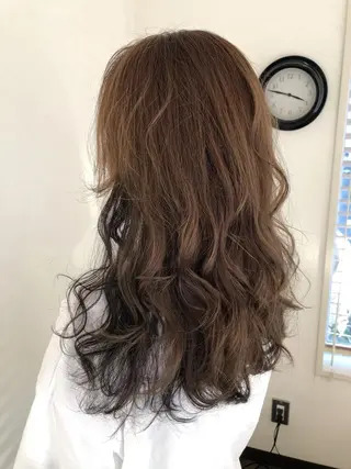 ロング 藤田  紀子のヘアスタイル