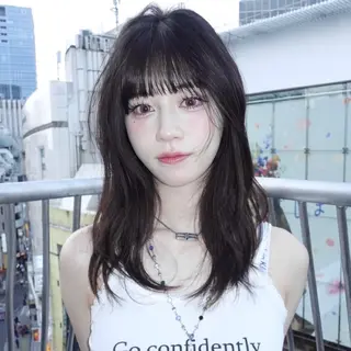 ミディアム カラー レイヤーカット ボブ　渋谷のヘアスタイル