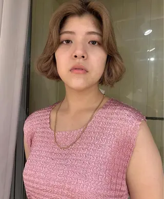 ショート カラー haco＋所属・圧倒的デザイン力 店長🎨RENAのヘアスタイル