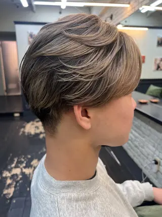 ミディアム カラー メンズ 退色まで透明感ある ダブルカラー/リクのヘアスタイル