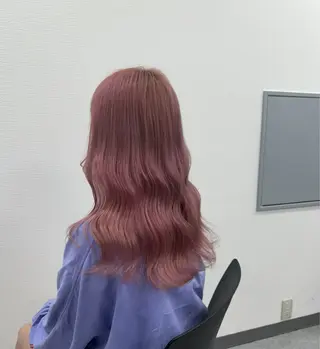 セミロング カラー ヘアアレンジ 🫧モテる💗ダメー ジレスハイトーン🫧のヘアスタイル